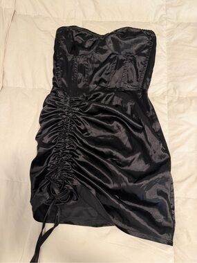 Pretty Little Thing - Strapless Black Ruched Satin Mini Dress